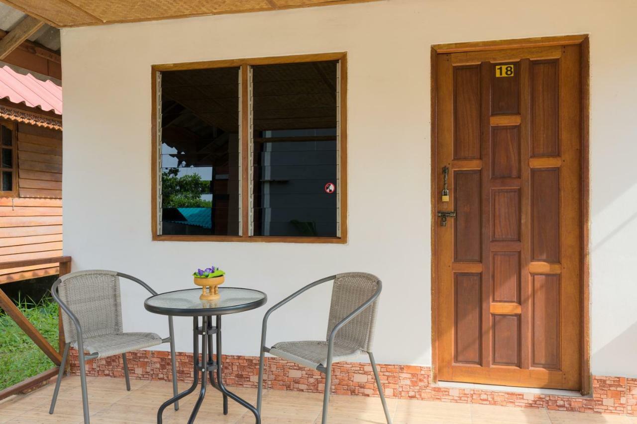 Hotel Family Song Koh Lipe Exterior foto